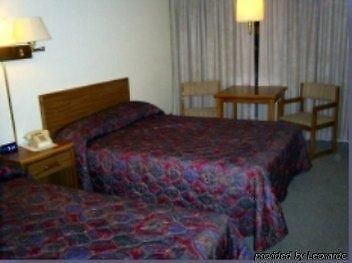 Pierre Inn And Suites 客房 照片